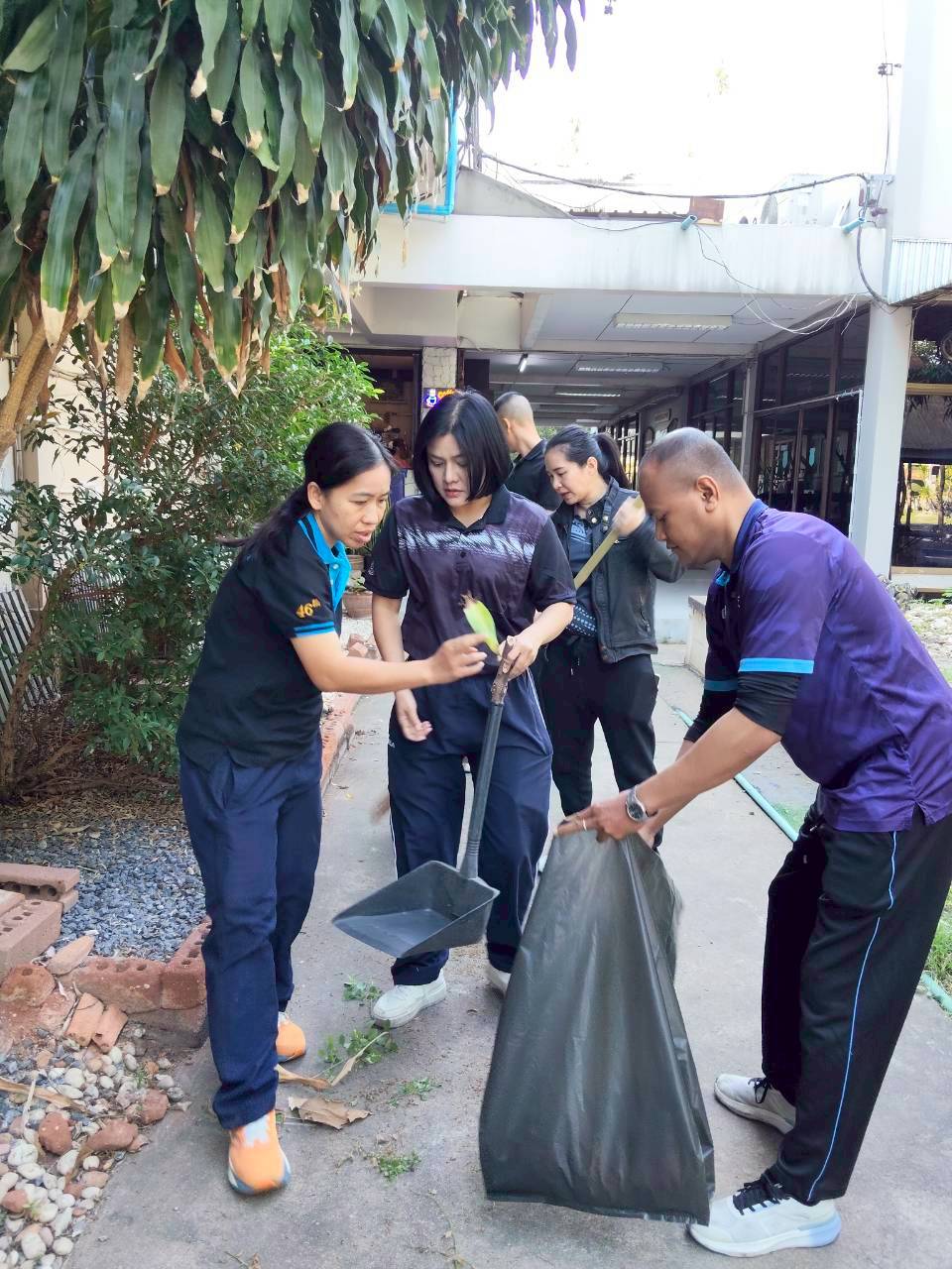 LINE ALBUM กิจกรรมทำความสะอาด big cleaning dayสบศ.ฯ 090169 260109 1