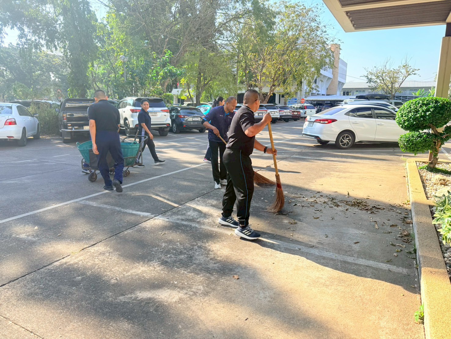 LINE ALBUM กิจกรรมทำความสะอาด big cleaning dayสบศ.ฯ 090169 260109 3