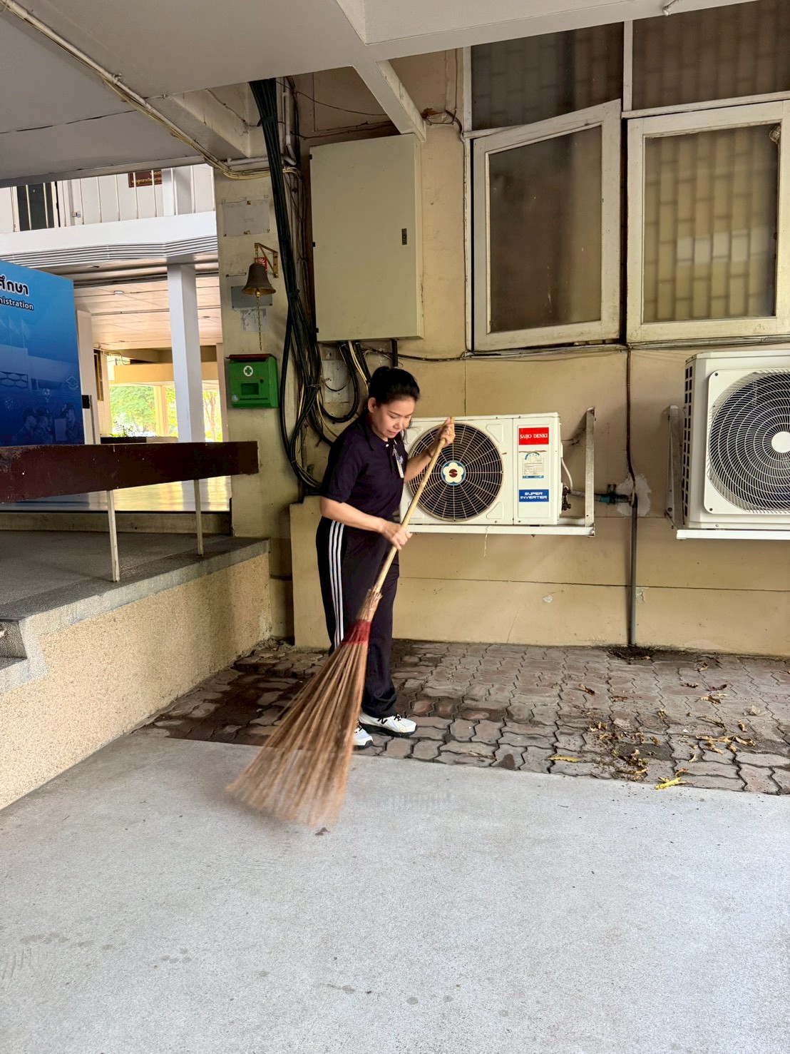 LINE ALBUM กิจกรรมทำความสะอาดครั้งใหญ่ สบศ.ฯ 3