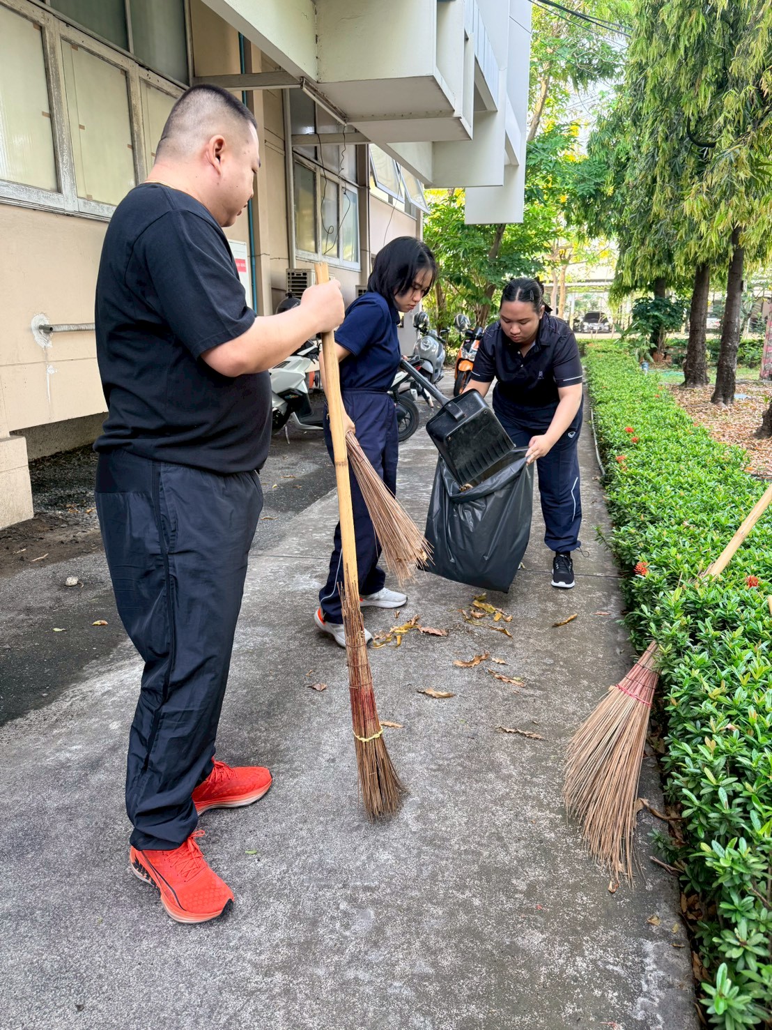 LINE ALBUM กิจกรรมทำความสะอาดครั้งใหญ่ สบศ.ฯ เมื่